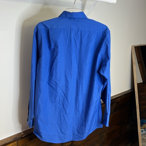 Van Heusen Blue Button Down Shirt- M - Picture 2 of 6